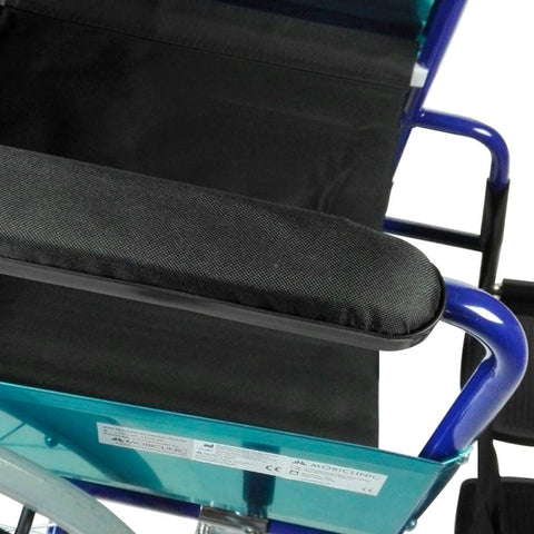 Silla de ruedas plegable con ruedas grandes color azul